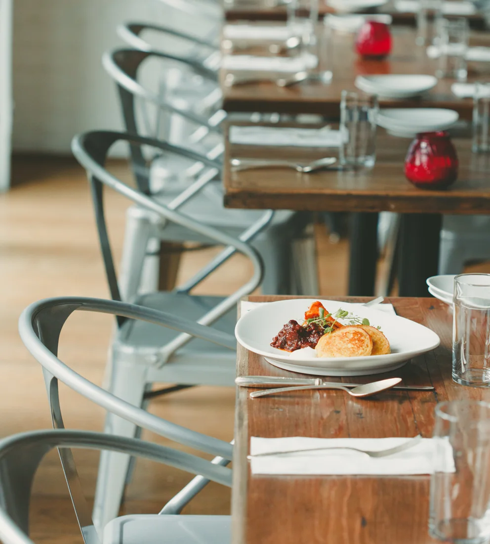 Oakhart Social, business photo 3